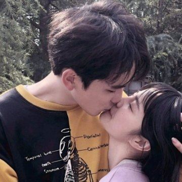 情侣头像两人同框 情侣头像. 男女两张