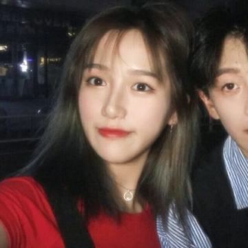 情侣头像真人一人一半 情侣头像真人一人一半动漫