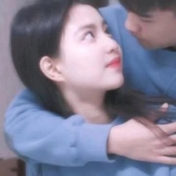 情侣头像真人一人一半 情侣头像真人一人一半动漫