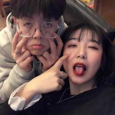 卡通情侣头像搞怪个性一左一右 情侣头像图片 双人 一左一右