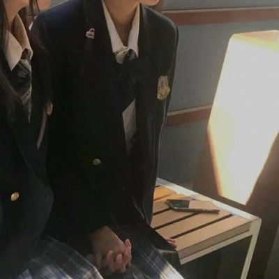 闺蜜头像ins风格两人 ins超火的闺蜜头像三人