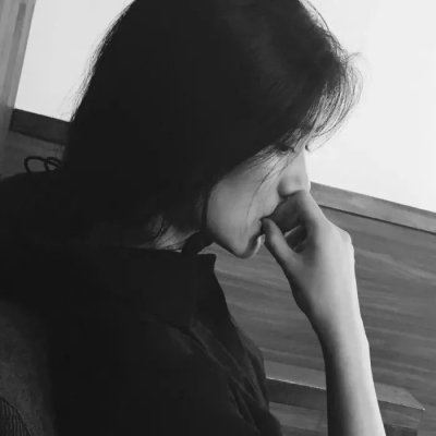 个性黑白情侣头像背影 情侣头像