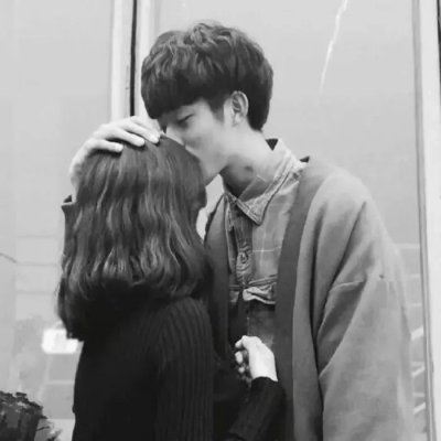 个性黑白情侣头像背影 情侣头像