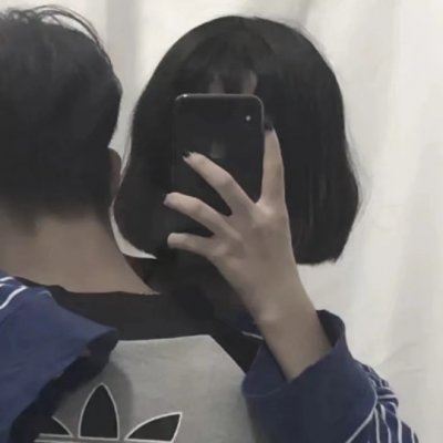 手机挡脸情侣头像大全 单人 情侣头像用手机挡脸
