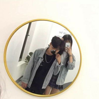 手机挡脸情侣头像大全 单人 情侣头像用手机挡脸