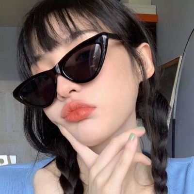 成熟高雅女人微信头像动漫 