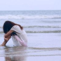 非主流女生背影头像 戴帽子 非主流图片 头像 霸气 美女背影