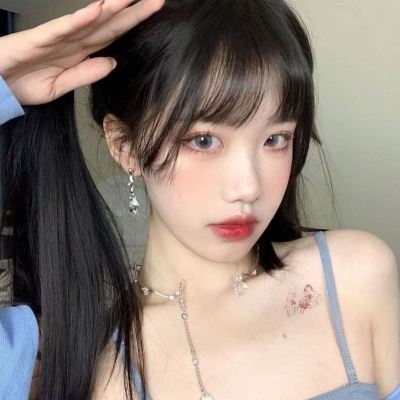 成熟高雅女人微信头像动漫 
