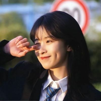 成熟高雅女人微信头像动漫 