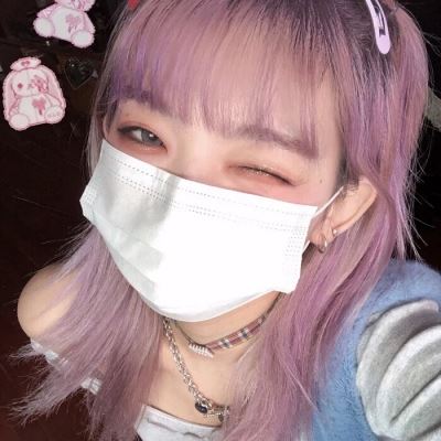 彩色头发女生头像霸气 彩色头发女生头像动漫