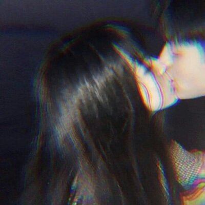 暧昧接吻情侣头像一对两张一张两人 情侣头像亲吻两张