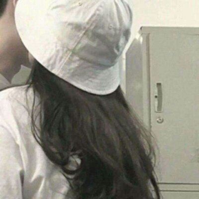 暧昧接吻情侣头像一对两张一张两人 情侣头像亲吻两张