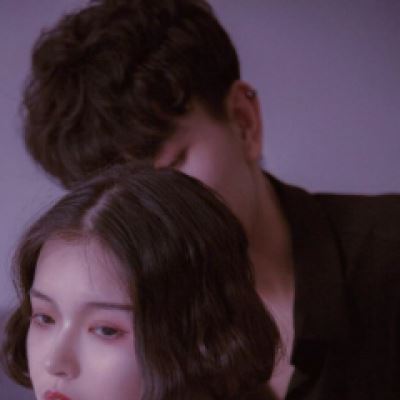 暧昧接吻情侣头像一对两张一张两人 情侣头像亲吻两张