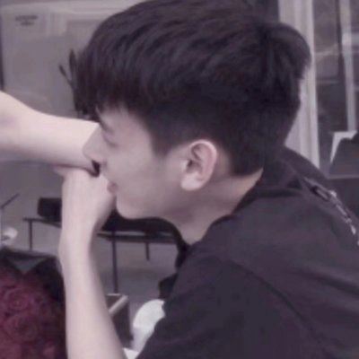 独一无二的情侣头像一对 两张一模一样的情侣头像