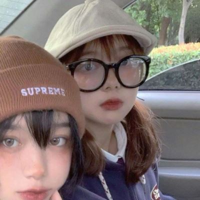 高质量闺蜜头像两人真人 女闺蜜头像真人一人一半小清新