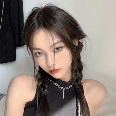 禁欲风格女头动漫 禁欲风格女头抽烟
