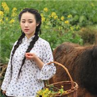 花棉袄村姑图片头像 村姑图片头像卡通