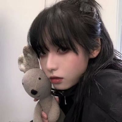 禁欲风格女头动漫 禁欲风格女头抽烟