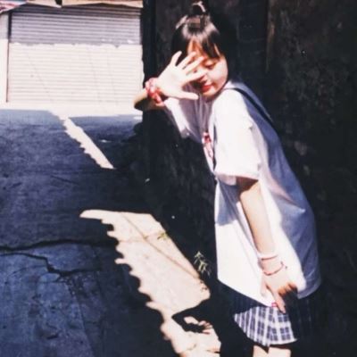 气质复古头像女生 很有气质的女生头像复古风