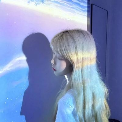 超酷的微信头像女 非常酷的微信头像图片女生