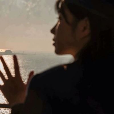 超酷图片女生头像 个性酷酷潮流女头像