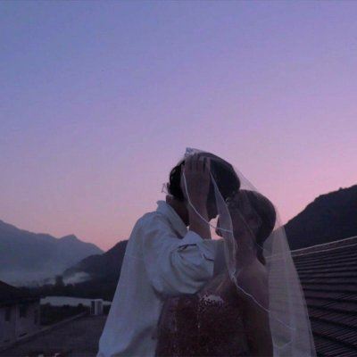 情侣头像一对两张唯美 双人情头唯美图片两张