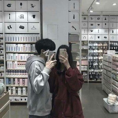 时尚情侣头像一人一张 最新款情侣头像 一对