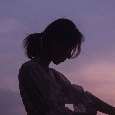 唯美意境情侣头像一男一女一对版 唯美意境情侣头像背影