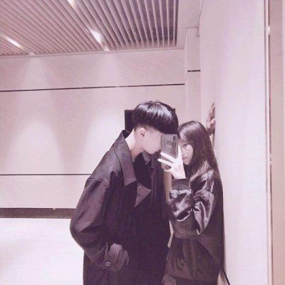 情侣恩爱接吻情头一对 甜蜜的情侣头像接吻 双人