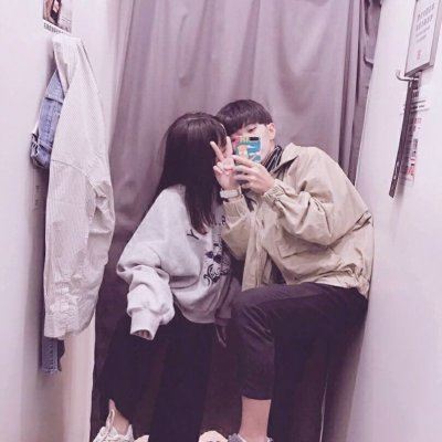 情侣恩爱接吻情头一对 甜蜜的情侣头像接吻 双人