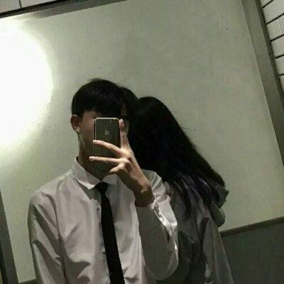 情侣头像双人半身 情侣头像半身照双人