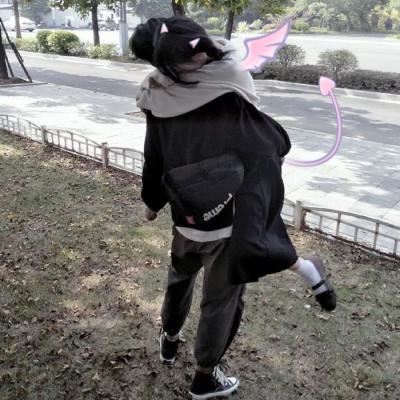 情侣头像双人半身 情侣头像半身照双人
