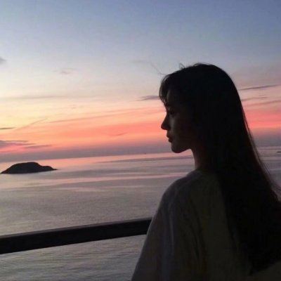 唯美情侣头像一人一半 一人一个情侣头像