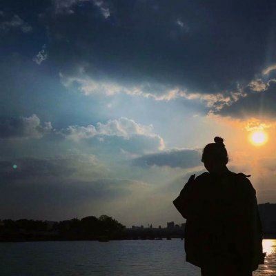 伤感的情侣头像一人一张 一张一张的情侣头像