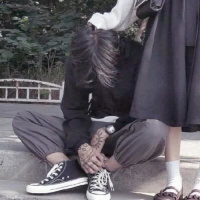 情侣头像身体部位双人 部位情侣头像一人一张