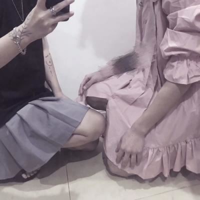 情侣头像身体部位双人 部位情侣头像一人一张
