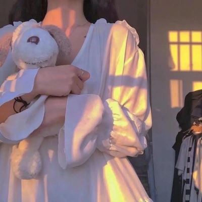 ins冷淡风女生头像动漫 女生头像ins性冷淡