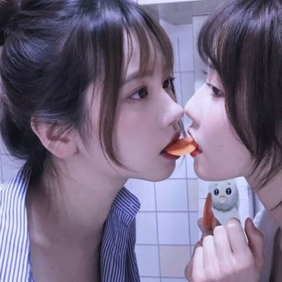 闺蜜头像一左一右个性 真人 好看的闺蜜头像真人 二人 一左一右