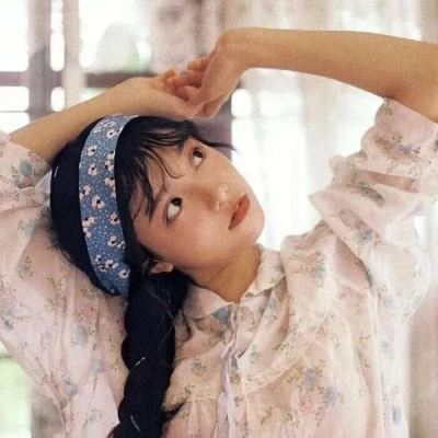 ins冷淡风女生头像动漫 女生头像ins性冷淡