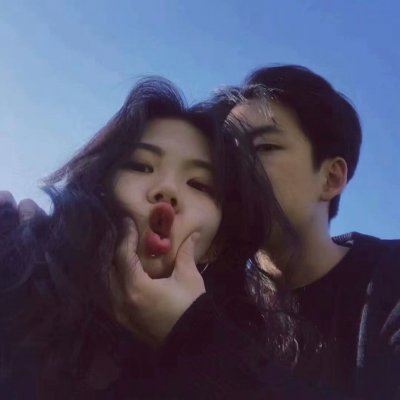 抱抱的情侣头像一对 互相拥抱的情侣头像