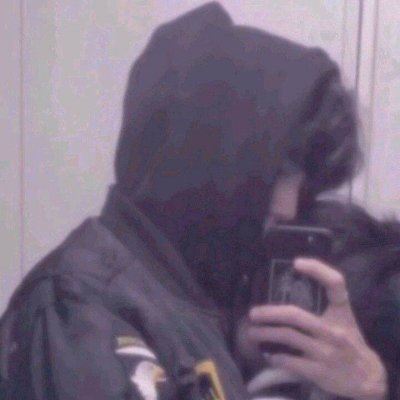情侣头像拿手机的一对 手机控情头一人一张情侣头像