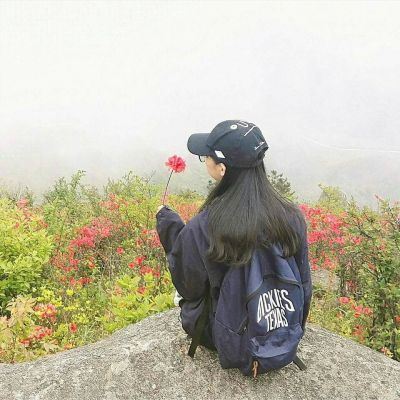 唯美背影情头一男一女分开 唯美背影情头一人一张图片