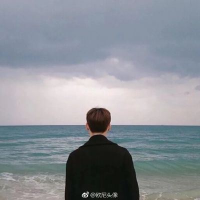 唯美背影情头一男一女分开 唯美背影情头一人一张图片