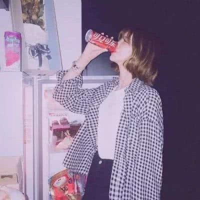 好看的情侣头像一男一女分开 好看的情侣头像 男和女