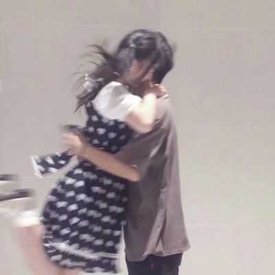 qq情头情侣双人一人一张 qq情头 双人