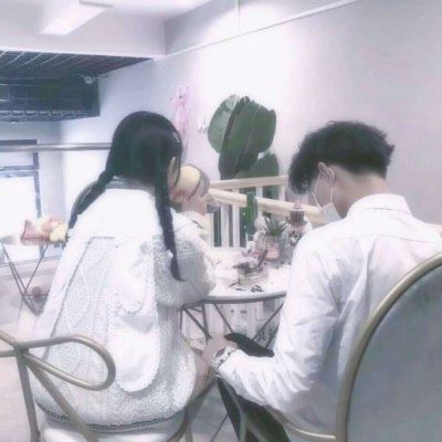 qq情头情侣双人一人一张 qq情头 双人