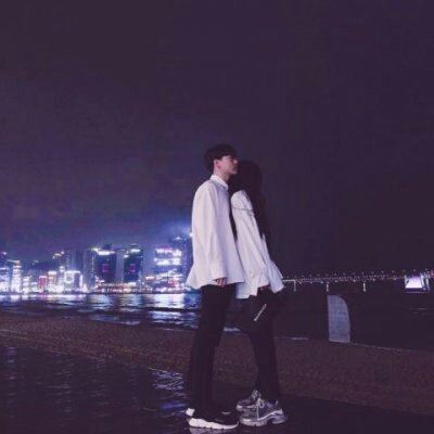 qq情头情侣双人一人一张 qq情头 双人
