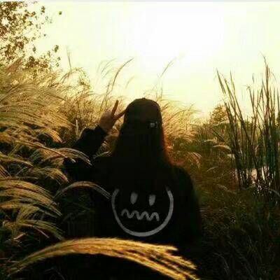 一人一个的情头 超好看情侣头像一人一张