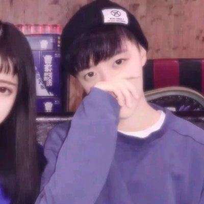 好看的小姐姐情侣头像 情侣头像大哥和小妹妹