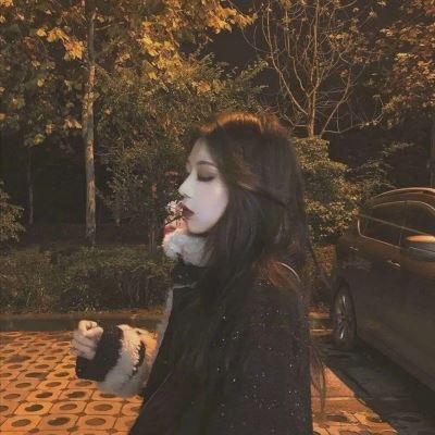 微丧干净女头像动漫 微丧干净女头动漫